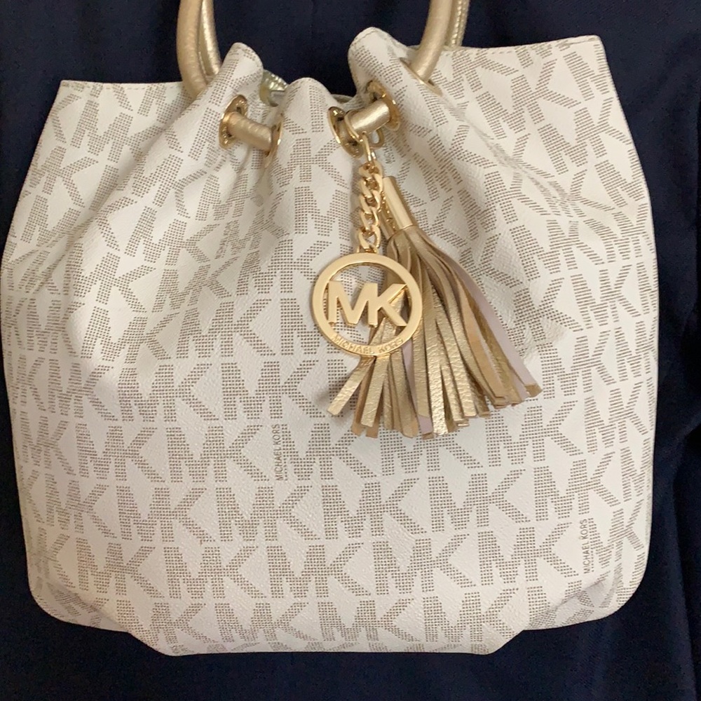 Michael’s Kors handbag, very good condition.